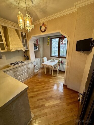 3 otaqlı köhnə tikili - Azadlıq Prospekti m. - 75 m² (9)