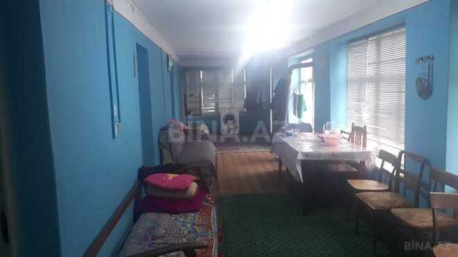 7 otaqlı həyət evi/bağ evi - Novxanı q. - 220 m² (1)