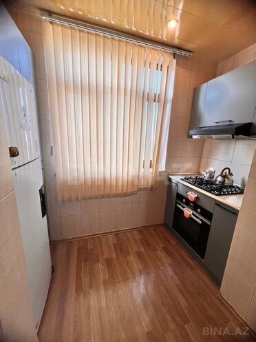 5 otaqlı köhnə tikili - Yeni Günəşli q. - 90 m² (24)