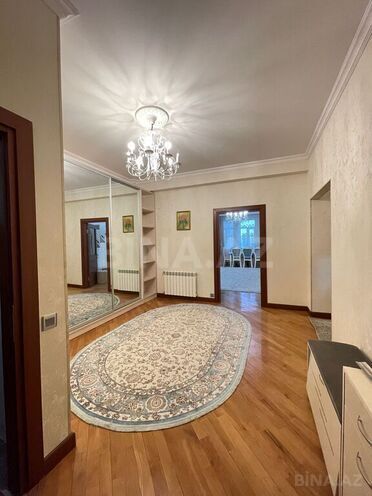 Продаётся 3-комн. новостройка 125 м², м. Элмляр Академиясы, photo 3 from 17