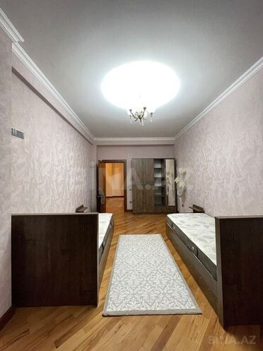 Продаётся 3-комн. новостройка 125 м², м. Элмляр Академиясы, photo 10 from 17