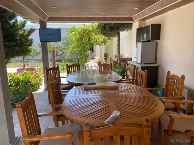 5 otaqlı həyət evi/bağ evi - Türkan q. - 230 m² (3)