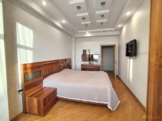 3 otaqlı yeni tikili - 20 Yanvar m. - 140 m² (2)