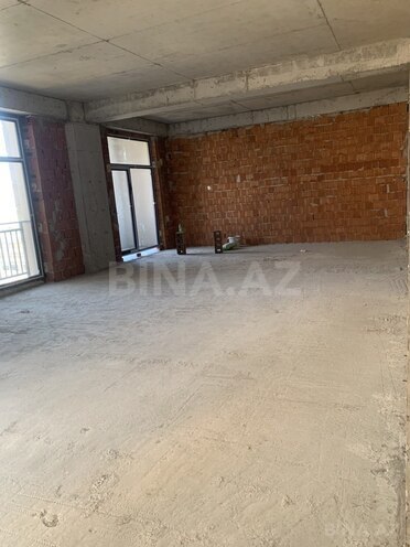 3-комн. новостройка - м. 28 мая - 121.3 м² (9)
