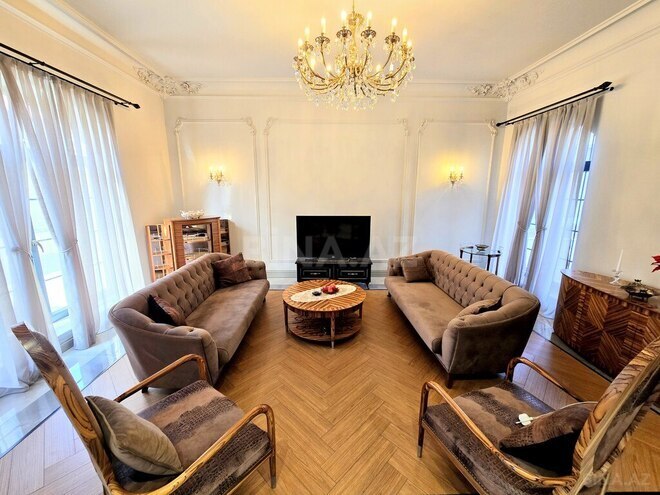 8-комн. дом/дача - пос. Бадамдар - 450 м² (17)