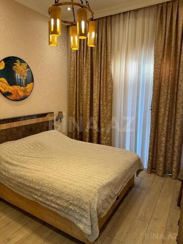 6 otaqlı həyət evi/bağ evi - Şüvəlan q. - 250 m² (12)