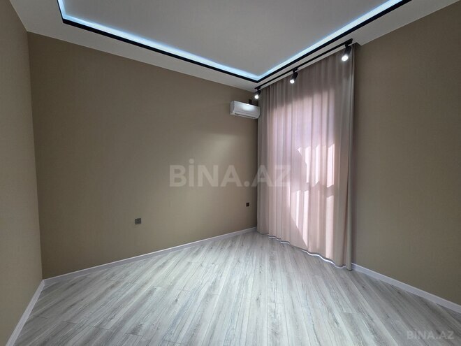 4 otaqlı həyət evi/bağ evi - Şüvəlan q. - 200 m² (21)