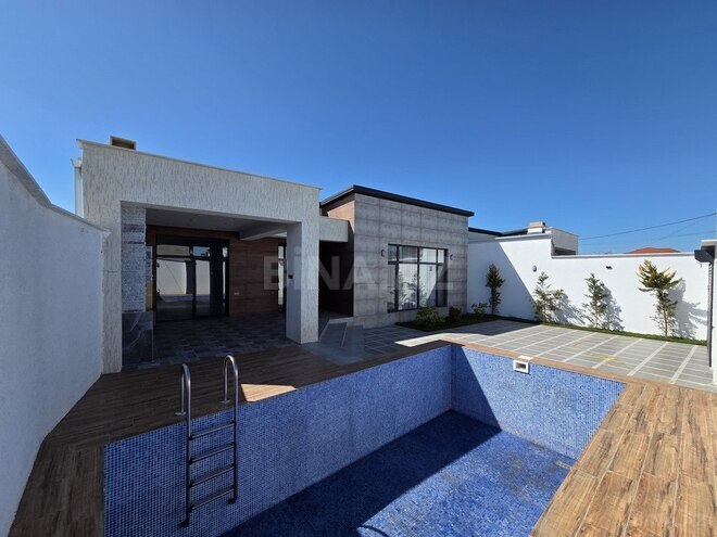 4 otaqlı həyət evi/bağ evi - Şüvəlan q. - 200 m² (1)