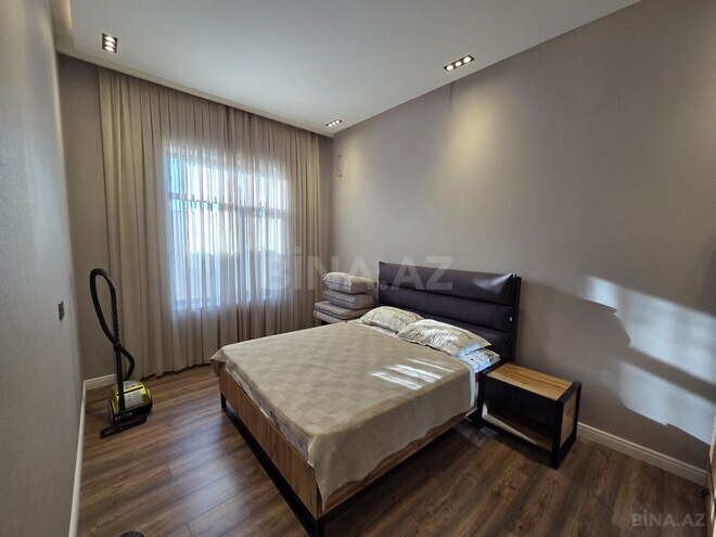 5 otaqlı həyət evi/bağ evi - Şüvəlan q. - 280 m² (20)
