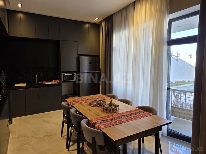 5 otaqlı həyət evi/bağ evi - Şüvəlan q. - 280 m² (12)