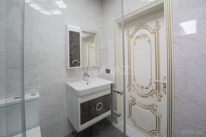 6 otaqlı həyət evi/bağ evi - Novxanı q. - 250 m² (23)