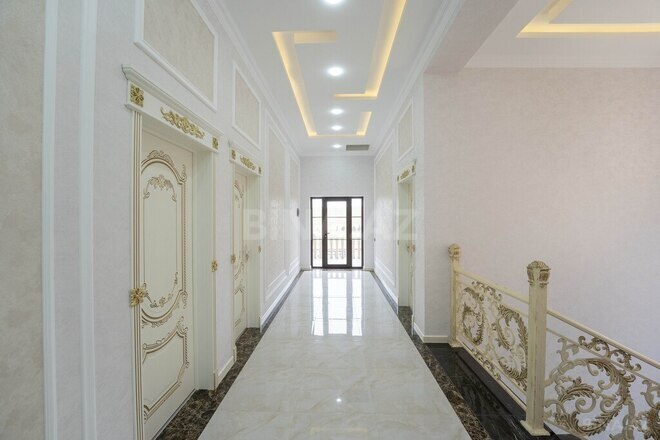 6 otaqlı həyət evi/bağ evi - Novxanı q. - 250 m² (19)