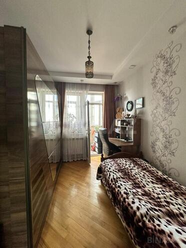 4 otaqlı yeni tikili - Bakıxanov q. - 138 m² (6)