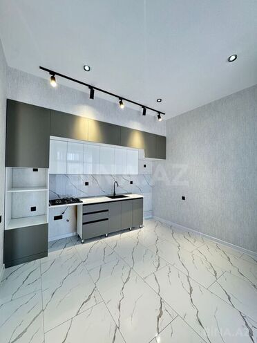 4 otaqlı həyət evi/bağ evi - Şüvəlan q. - 180 m² (18)