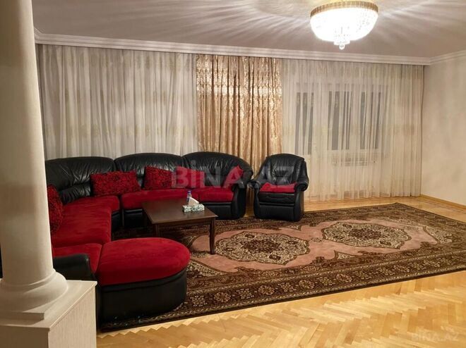5 otaqlı köhnə tikili - Şah İsmayıl Xətai m. - 200 m² (1)