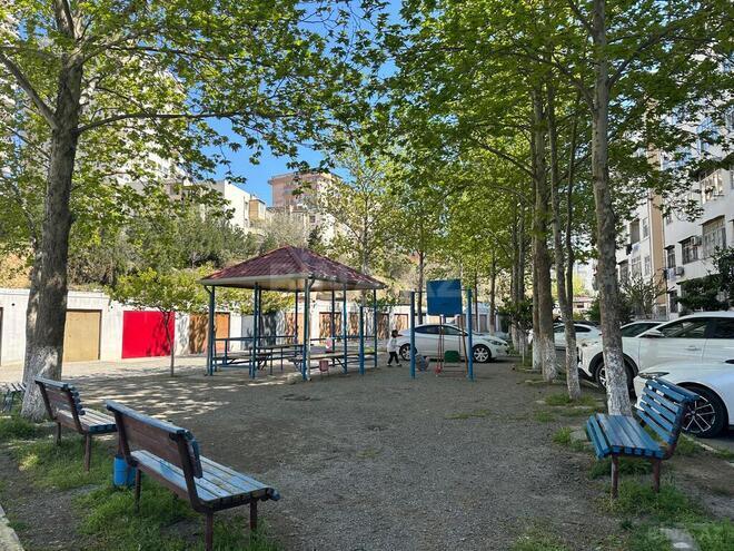 Satılır 4 otaqlı köhnə tikili 110 m², Neftçilər m., photo 4 from 21