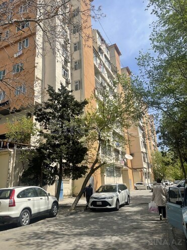 2 otaqlı köhnə tikili - 8-ci mikrorayon q. - 60 m² (1)