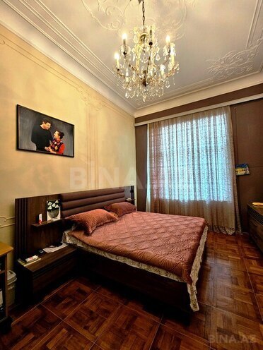 Satılır 4 otaqlı köhnə tikili 166 m², Sahil m., photo 11 from 19