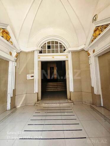 Satılır 4 otaqlı köhnə tikili 166 m², Sahil m., photo 15 from 19