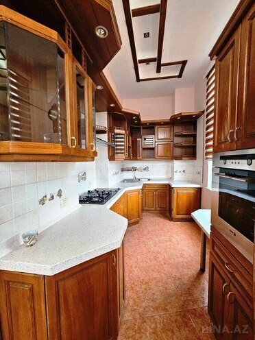 Satılır 4 otaqlı köhnə tikili 123 m², Sahil m., photo 4 from 17