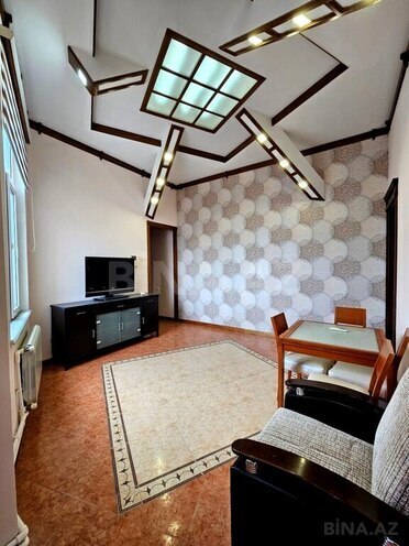 Satılır 4 otaqlı köhnə tikili 123 m², Sahil m., photo 5 from 17