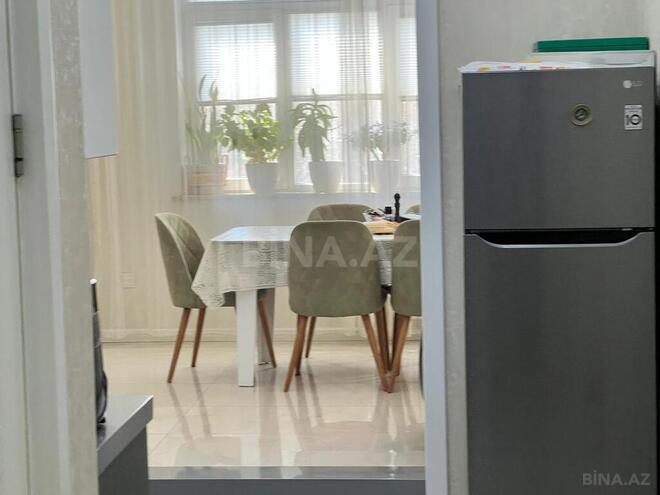 3-комн. вторичка - м. Элмляр Академиясы - 90 м² (20)