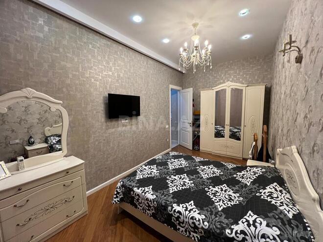 3-комн. вторичка - м. Элмляр Академиясы - 90 м² (2)