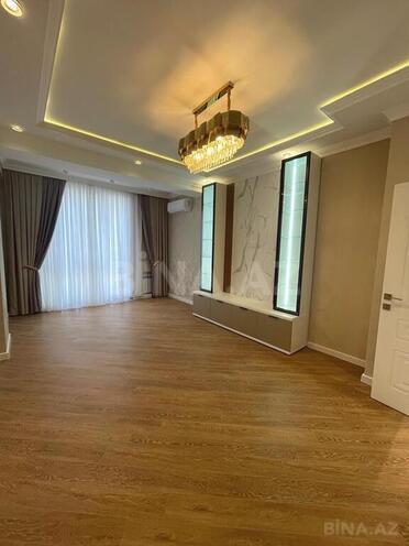 3-комн. новостройка - м. 28 мая - 106 м² (1)