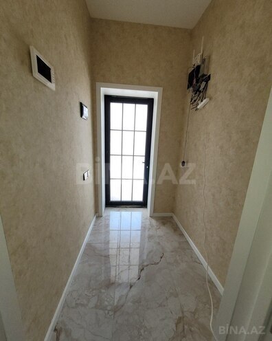 4 otaqlı həyət evi/bağ evi - Şüvəlan q. - 150 m² (23)