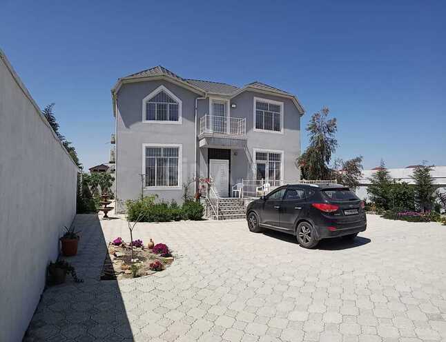 5 otaqlı həyət evi/bağ evi - Albalılıq q. - 200 m² (1)