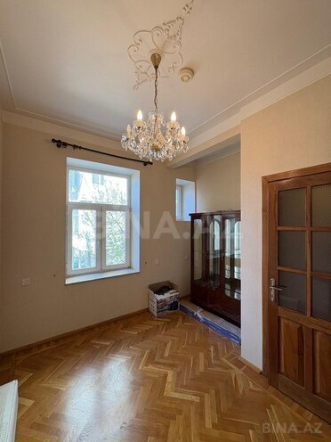 3 otaqlı köhnə tikili - 28 May m. - 80 m² (17)