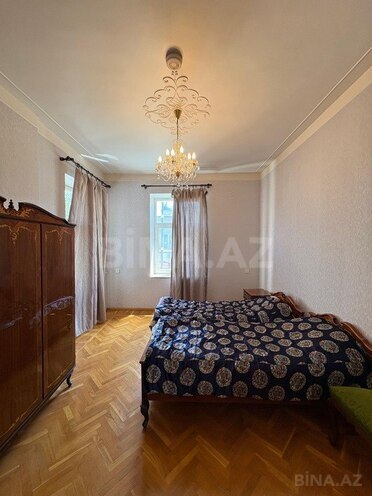 3 otaqlı köhnə tikili - 28 May m. - 80 m² (15)