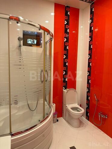 5 otaqlı həyət evi/bağ evi - Əhmədli q. - 355 m² (24)