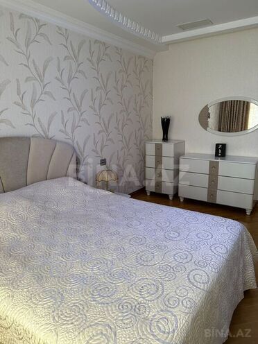 5 otaqlı həyət evi/bağ evi - Əhmədli q. - 355 m² (7)