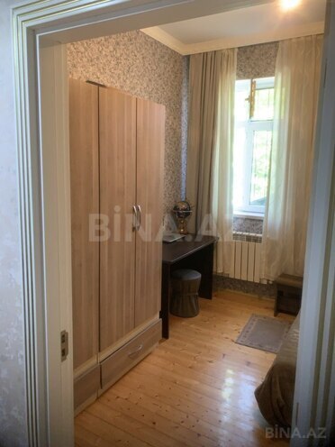 4 otaqlı həyət evi/bağ evi - Xırdalan - 300 m² (19)