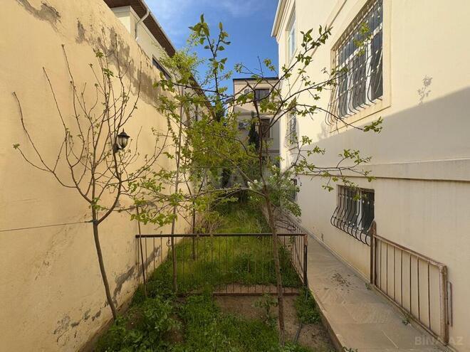 8-комн. дом/дача - пос. Бадамдар - 600 м² (22)