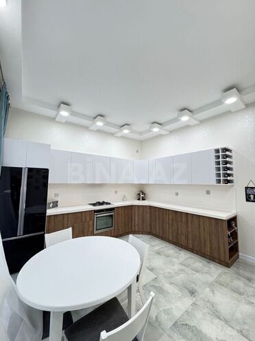 4 otaqlı həyət evi/bağ evi - Mərdəkan q. - 180 m² (24)