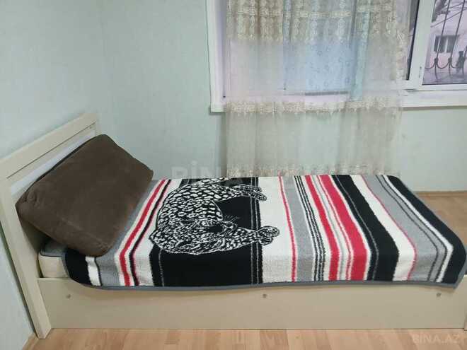 2 otaqlı köhnə tikili - 28 May m. - 90 m² (1)