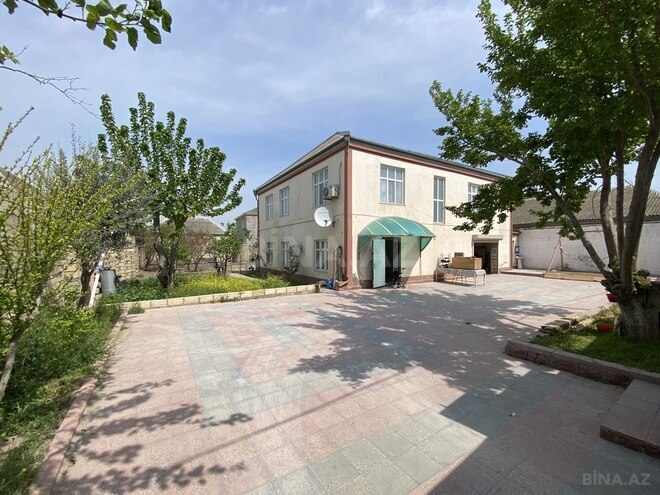 6 otaqlı həyət evi/bağ evi - Biləcəri q. - 320 m² (1)