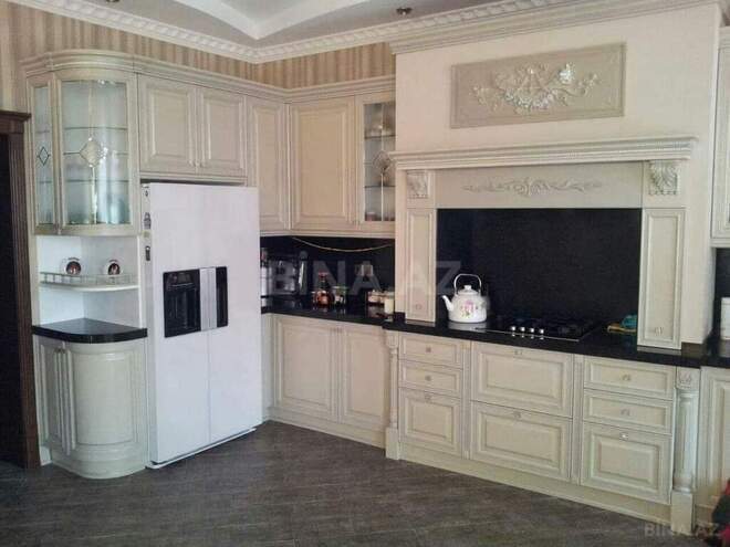 7 otaqlı həyət evi/bağ evi - Şüvəlan q. - 450 m² (27)
