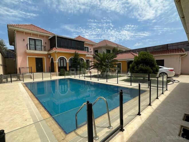 7 otaqlı həyət evi/bağ evi - Şüvəlan q. - 500 m² (1)