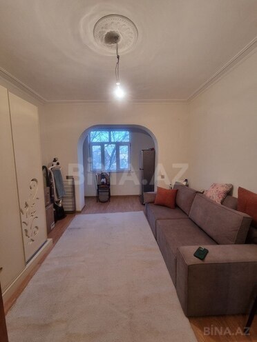1 otaqlı köhnə tikili - 8-ci mikrorayon q. - 25 m² (1)