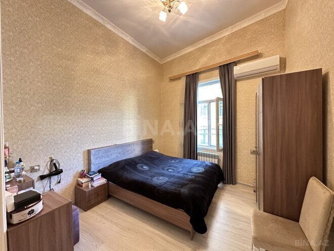 4-комн. вторичка - м. Низами - 90 м² (3)