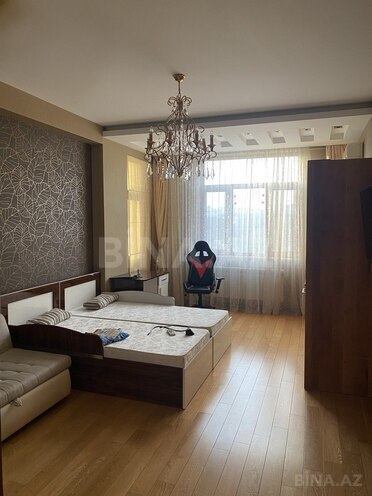 3-комн. новостройка - м. 8 ноября - 146 м² (9)