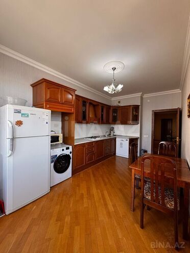 3 otaqlı yeni tikili - Elmlər Akademiyası m. - 132 m² (2)