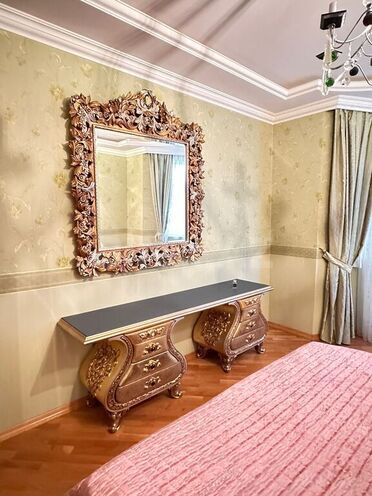 7 otaqlı həyət evi/bağ evi - Ceyranbatan q. - 300 m² (19)