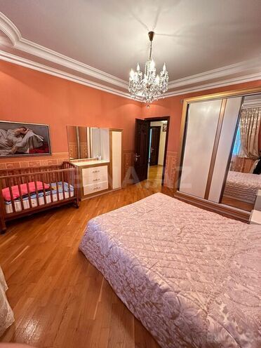7 otaqlı həyət evi/bağ evi - Ceyranbatan q. - 300 m² (16)