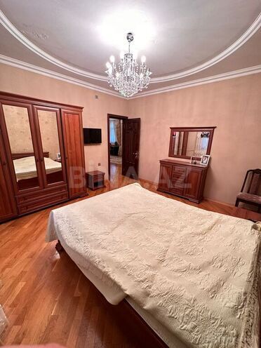 7 otaqlı həyət evi/bağ evi - Ceyranbatan q. - 300 m² (12)