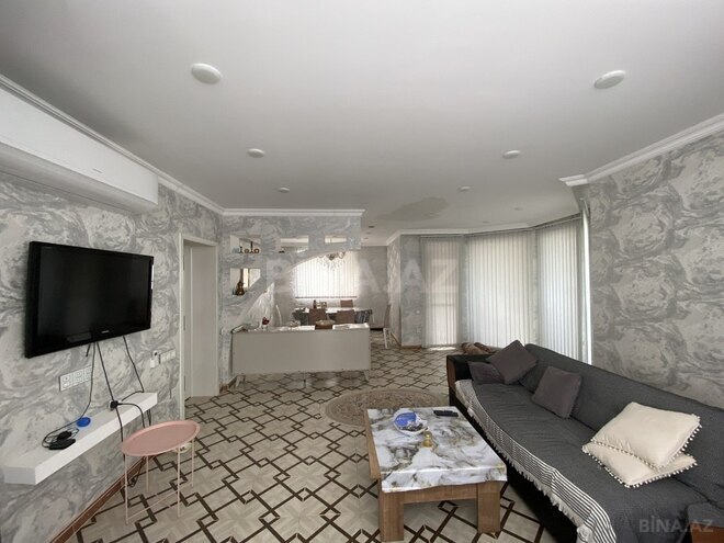 7 otaqlı həyət evi/bağ evi - Şüvəlan q. - 220 m² (10)