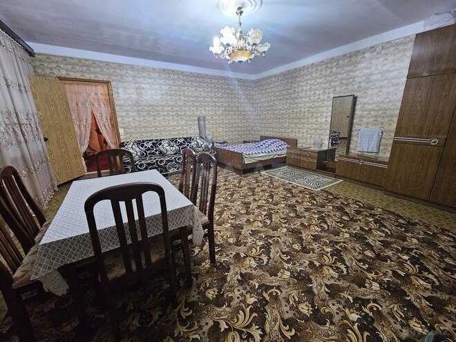 4 otaqlı köhnə tikili - 7-ci mikrorayon q. - 105 m² (1)